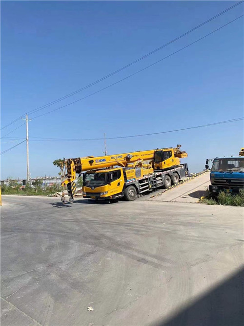 龙湖区吊车作业时，可能会产生哪些额外收费项目？