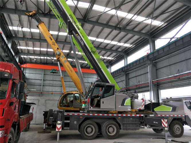 龙湖区高空车出租需要注意哪些安全事项？